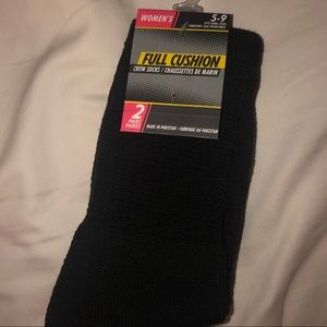 4 Pairs of Women’s Crew Socks